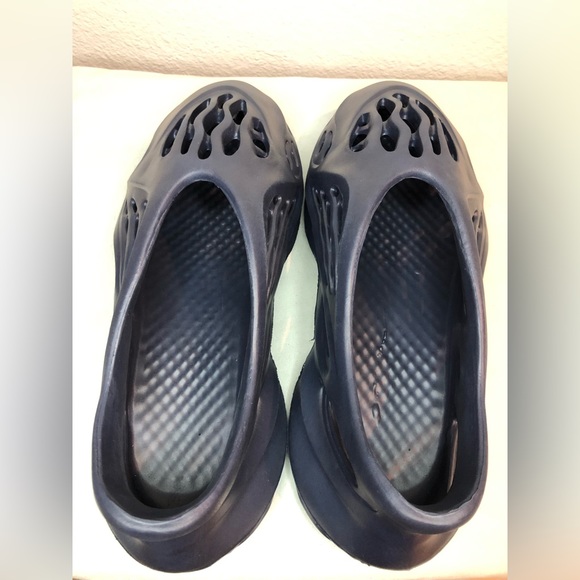 New FOAM Runner Sneakers Slides ‘Yeezy Type’ Mineral Blue Men’s size 10 - Picture 2 of 6